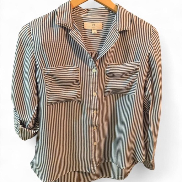 Thread & Supply size medium Navy and White Striped Button-Down Shirt - Picture 1 of 6